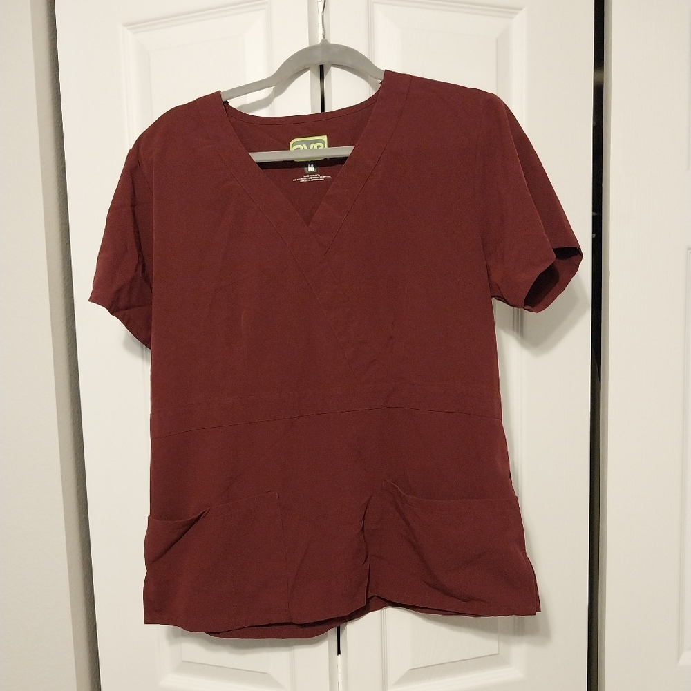 NWOT Ave scrub top size M